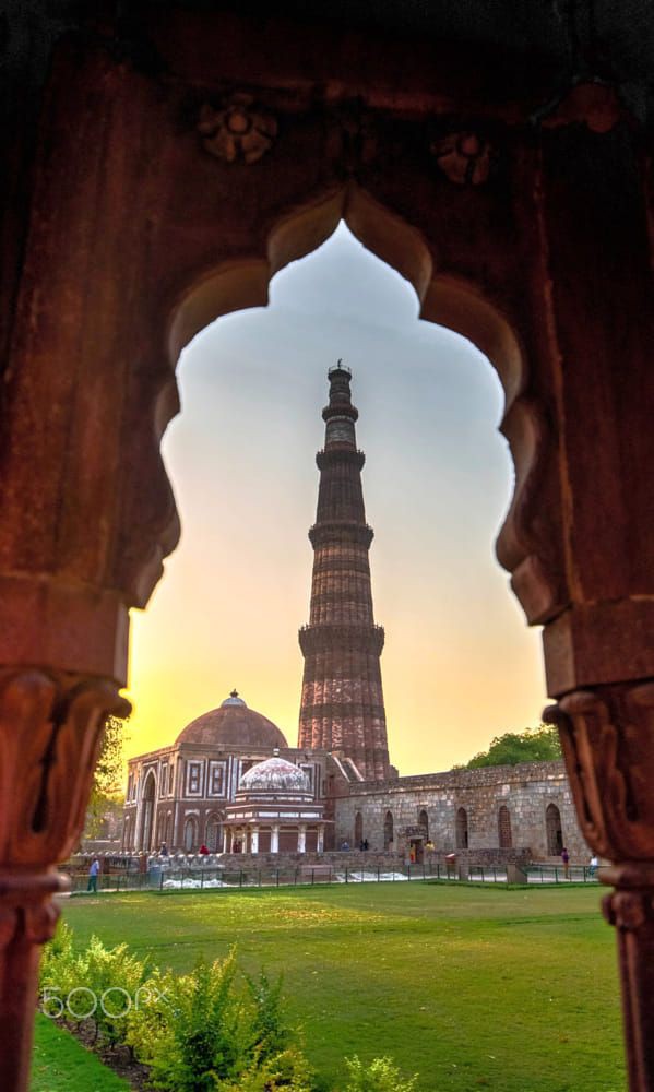Qutub Minar , Delhi , India |Timing |History |Architecture Ticket Cost |Location | Near By Food | full details