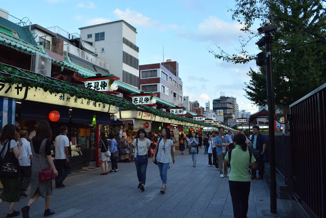 Nakamise à Asakusa, Tokyo