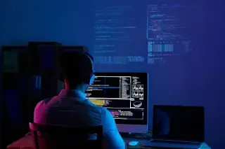 US Warns of Chinese Hacking Group Targeting American Cell Phone Users
