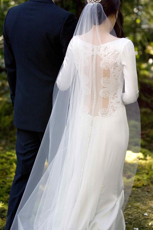 bella breaking dawn wedding dress