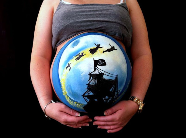 Baby bumps painting with funny characters