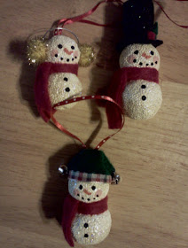 Caroling snowmen 1