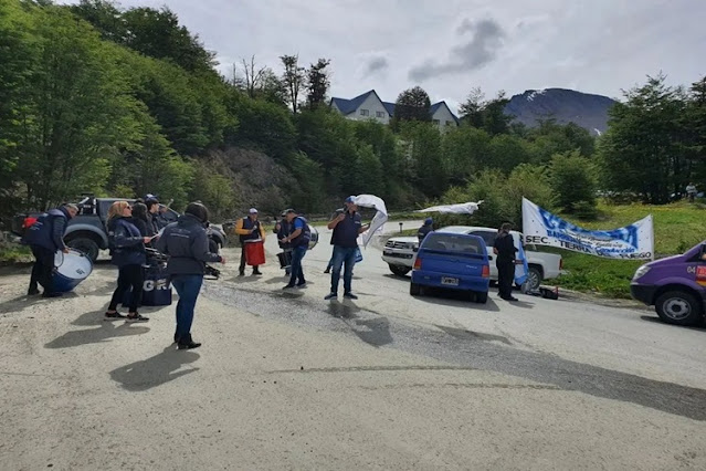 Por reclamo salarial UTHGRA corto ingreso a hoteles en la zona del Martial