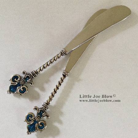 Fleur De Lis Knives- sold by Little Joe Blow photo 2