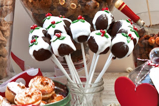 Plum pudding cake pops Recipe