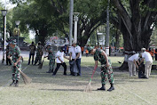   Prajurit Kodim Pemalang Bersihkan Alun-alun Dari Sampah