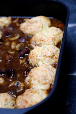 cocotte de boeuf , Guinness, scones parmesan 