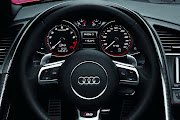 2013 Audi R8 (audi black car)