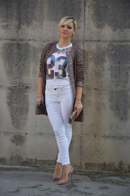 hemming white jeans outfit jeans skinny bianchi senza orlo abbinamenti jeans skinny bianchi senza orlo jeans bianchi in inverno outfit settembre 2016 outfit autunnali mariafelicia magno fashion blogger colorblock by felym web influencer italiani blogger italiane di moda fashion blogger italiane
