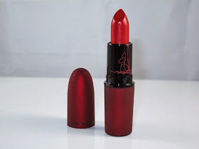 Viva Glam Rihanna M.A.C