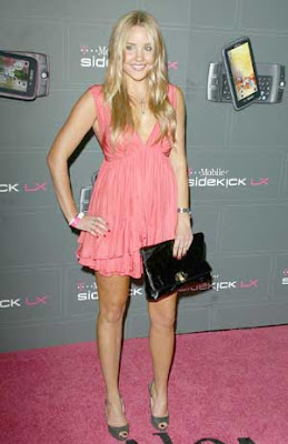 Amanda Bynes T-mobile Sidekick LX Launch Pictures