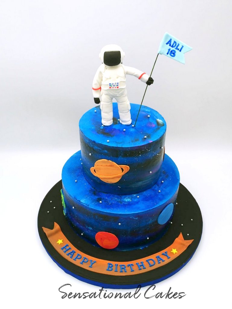 The Sensational Cakes Astronaut Galaxy Planets Solar System Birthday Customized 3d Cake Singaporecake Galaxycake Planetcake Buttercreamcake Mancake Astronautcake