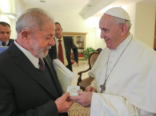 Lula divulga vídeo de encontro com o papa Francisco; assista