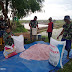  Anggota Tim Pertanian Kodim Pekalongan Bersama Petani Lanjutkan Pemupukan Padi di Kelurahan Krapyak