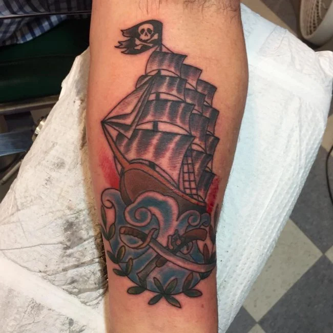 tatuajes de barco pirata