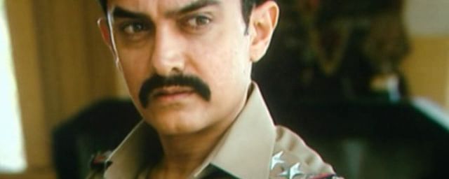 Screen Shot Of Hindi Movie Talaash (2012) Download And Watch Online Free at worldfree4u.com