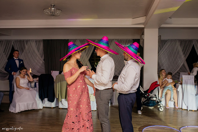 otografia ślubna Bukowno, fotograf ślubny małopolska, fotograf ślubny śląsk, fotografia ślubna Dąbrowa Górnicza, sala weselna, sala na ślub, am films, fotograf na ślub, szukam fotografa na ślub Bukowno; szukam fotografa na ślub Olkusz; szukam fotografa na ślub Jaworzno; szukam fotografa na ślub Dąbrowa Górnicza; szukam fotografa na ślub Sosnowiec; szukam fotografa na ślub 2018; szukam fotografa na ślub 2019, szukam fotografa na ślub 2020, tani fotograf na ślub Bukowno; szukam fotografa na ślub Bukowno; tani fotograf na ślub Bukowno; tani fotograf na ślub Jaworzno; tani fotograf na ślub Dąbrowa Górnicza;plener ślubny, plenerowe sesje zdjęciowe, zdjęcia w kościele, fotograf na wesele, fotografia ślubna 2018, fotografia ślubna 2019, fotografia ślubna 2020, przygotowania panny młodej, ślub kościelny, biorę ślub, ślub 2018, ślub 2017 śląsk, fotograf na śluby 2018, fotografia okolicznosciowa; fotograf na ślub; fotografia ślubna; fotograf dziecięcy; fotografia noworodkowa; fotografia rodzinna; zdjęcia rodzinne; fotograf Olkusz; fotograf Bukowno; fotografia dziecięca Bukowno; fotografia dziecięca Olkusz; fotografia dziecięca Dąbrowa Górnicza