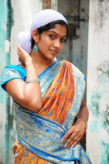 ranam movie actress pics