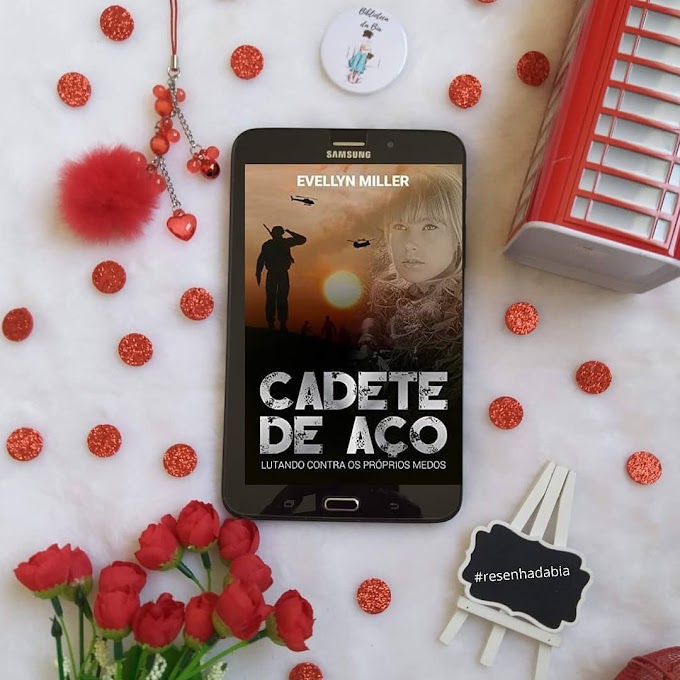 Resenha da Bia: Cadete de Aço de Evellyn Miller