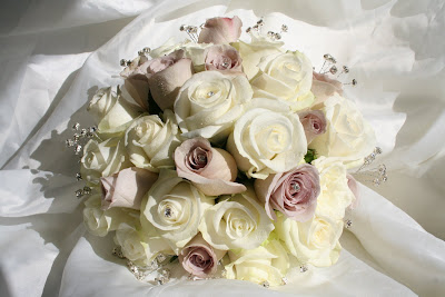 Winter Wedding Bouquet on Bridal Bouquet Of Akito   Metalina Roses