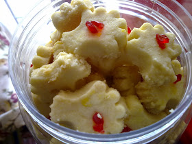 HAND DECORATED FANCY COOKIES ******: Resepi 9 jenis biskut