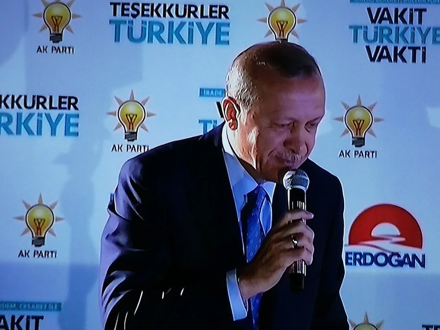 تمازيغت24  أردوغان يعلن نفسه فائزاً بالانتخابات الرئاسية في تركيا
