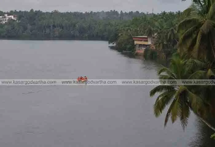 News, Kerala, Kerala News, Top-Headlines, River, Fell, Police, Search, Kasargod, Trader, Kasargod: Man fell into the river; Search continues.