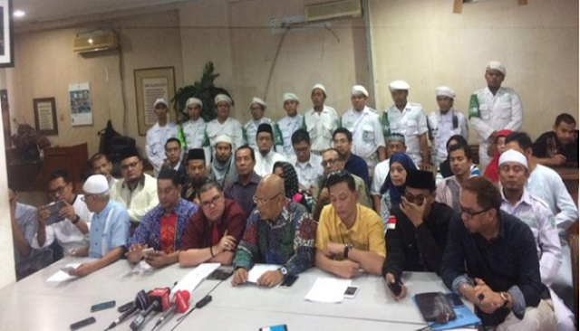 MENEGANG..!! Rizieq Janji Akan Pulang Ke Indonesia Tapi Ada Satu Syarat Untuk Polisi,Sanggupkah Polisi Penuhi Syaratnya ??? 