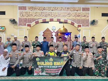 Foto : Kegiatan rutin TNI-Polri suling di Masjid Al Irsyad