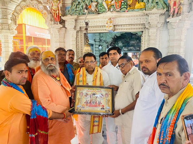  उत्तर प्रदेश सरकार के मंत्री नरेंद्र कश्यप ने कि श्रीदुधेश्वरनाथ मंदिर में पूजा अर्चना 