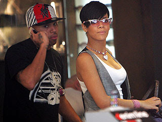 Rihanna went shopping with beau Chris Brown