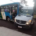 Acidente deixa van escolar prensada entre caminhão e ônibus, em Cascavel; doze pessoas ficaram feridas