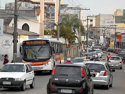 Com ônibus 'repaginados', nova empresa de transporte público tem 1º dia  útil de operação em Varginha, Sul de Minas