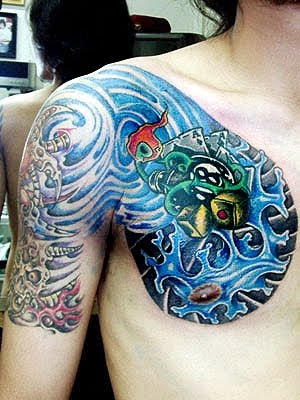 girl shoulder tattoos_17. cool tattoos for men
