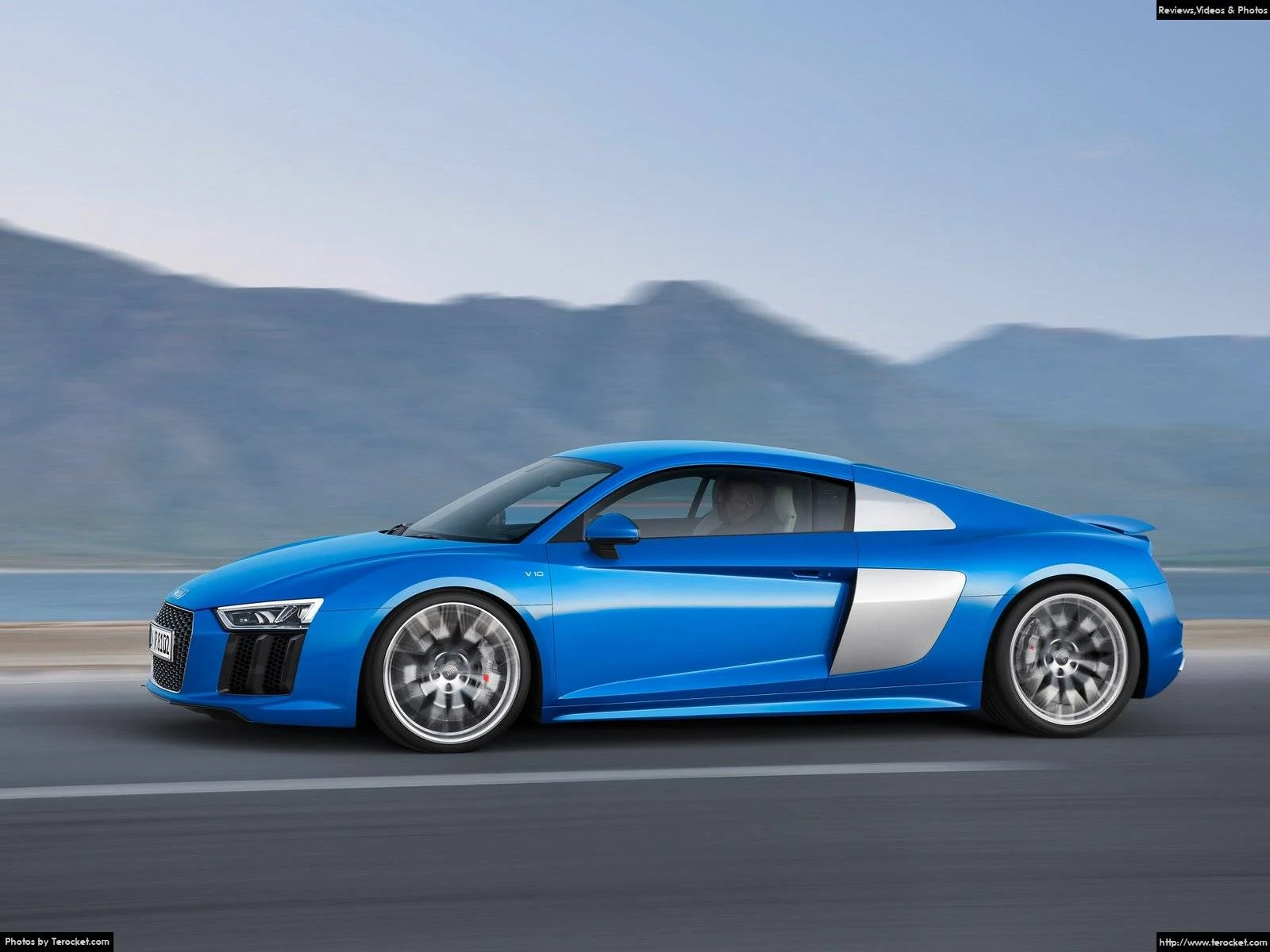 Hình ảnh xe ô tô Audi R8 V10 2016 & nội ngoại thất