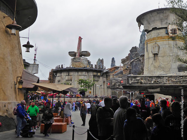 El puesto de avanzada "Black Spire Outpost" STAR WARS: Galaxy's Edge