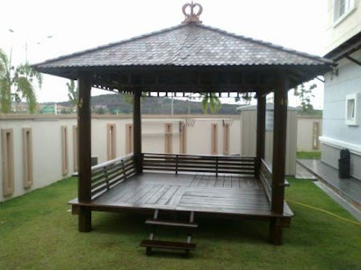 Desain Gazebo Bambu dan Kayu Minimalis 