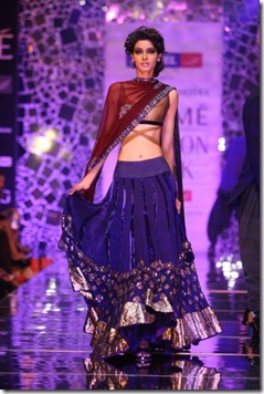 Manish malhotra's collection9 at LFW 2010