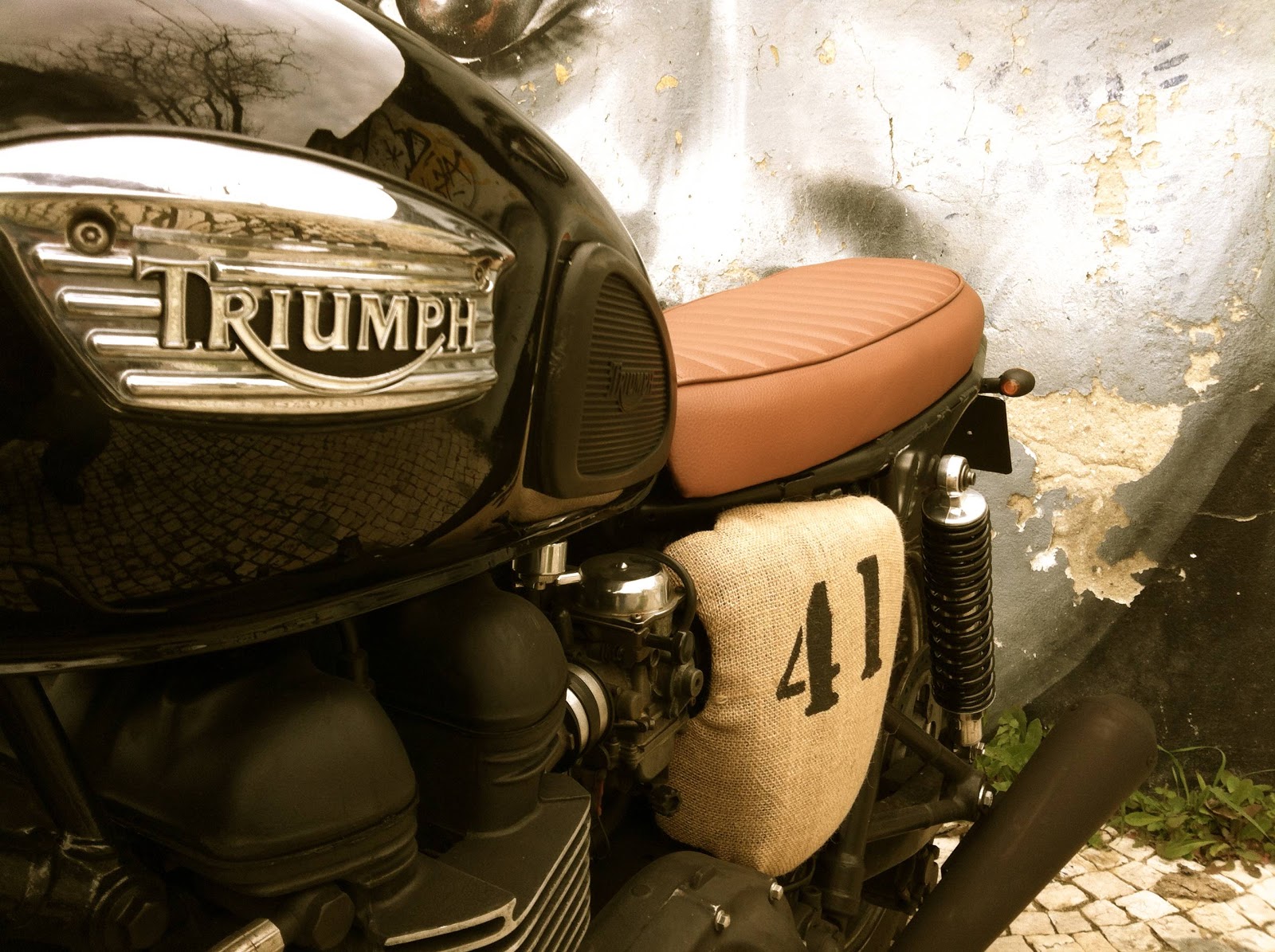 triumph bonneville 2013 white Dont forget if you have a project, send in some pics!