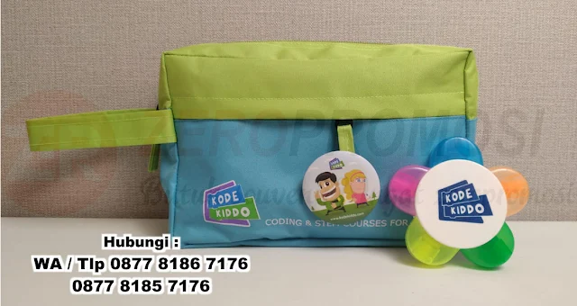 Souvenir Highlighter Tulisan Bentuk Bunga, Pin Pvc Custom, Pouch Custom Orderan PT. Generasi Kode Cerdas Sebanyak 800 Pcs