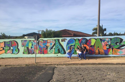 O Projeto 'Grafitando os Muros da Escola' alia arte e conhecimento em Orleans