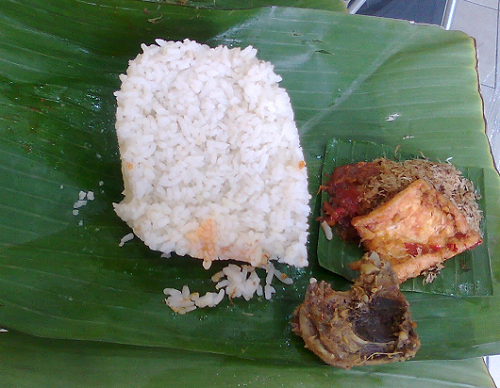 Contoh Makanan: Menu Nasi Kucing Angkringan Alternatif 