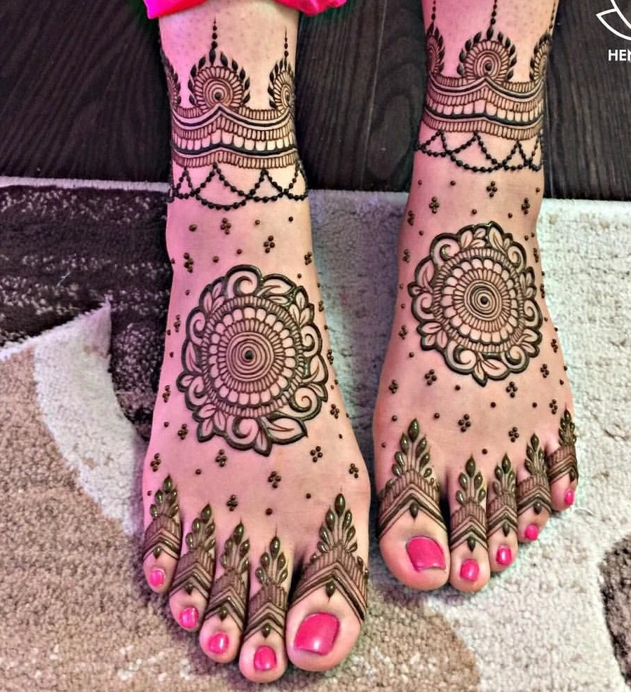 28 Simple And Easy Payal Style Leg Mehndi Designs Foot Henna