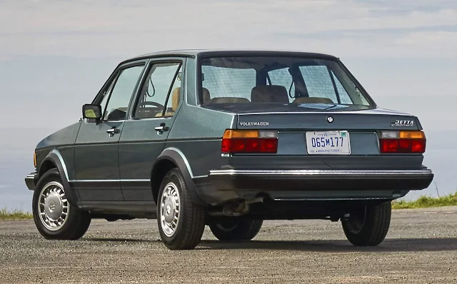 VW Jetta 1982 - interior