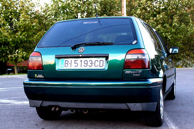 Volkswagen-golf-mkiii-19-tdi-90-cv-match-trasera-cerca