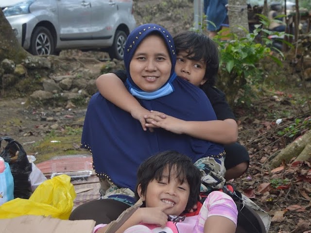 Ayah dan Bunda, Wajib Tahu Inilah Tiga Kata Ajaib dalam Mengasuh Anak