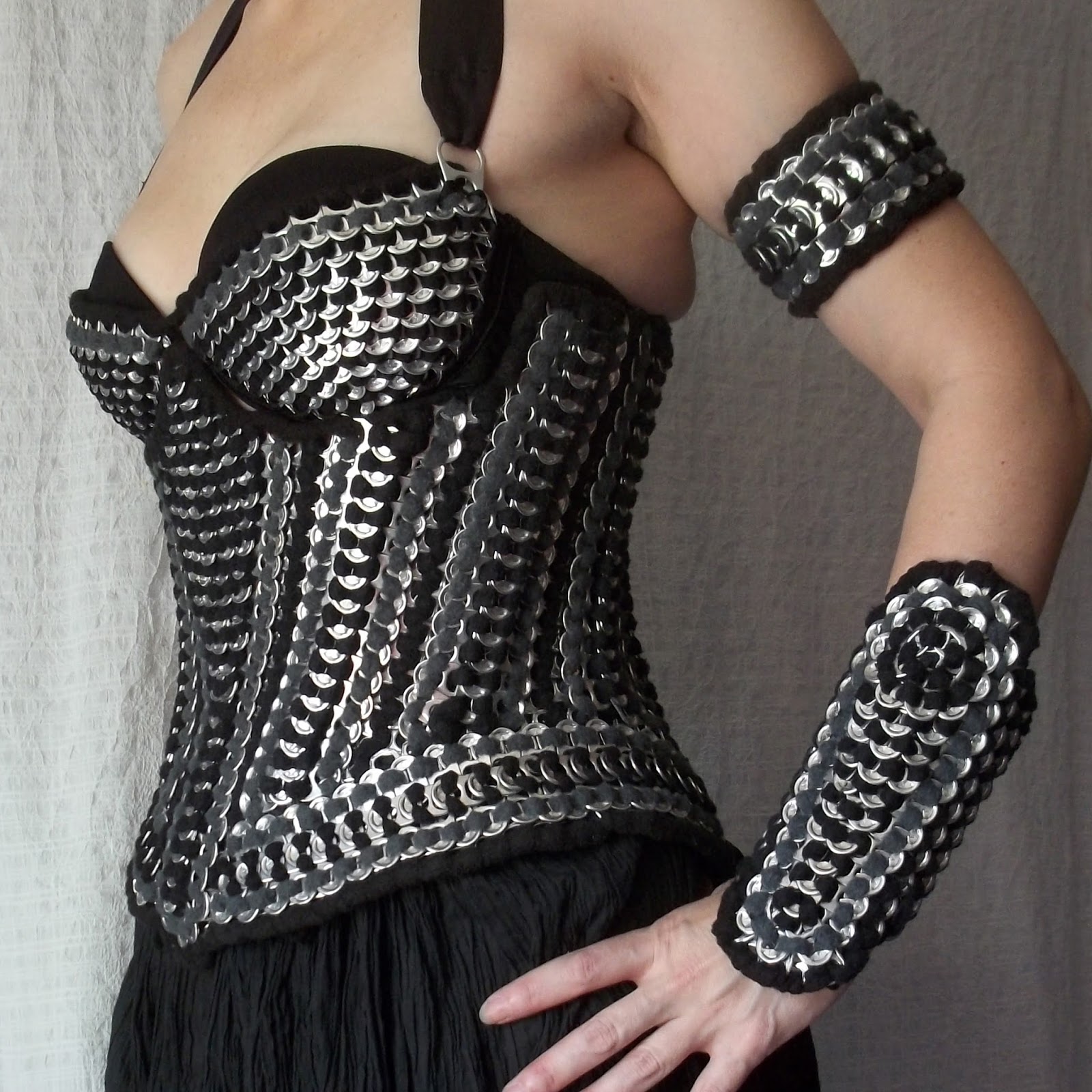 The Art of Can Tabistry: Warrior Woman Tabistry Lamellar Armour