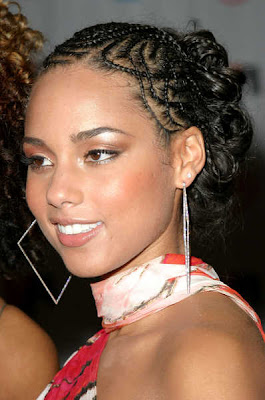 2. Alicia Keys Hairstyles