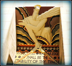 NY en 3 Días: Relieve Wisdom en el Rockefeller Center