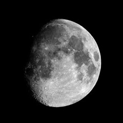 Gs_Greyscale_moon_1680x1050